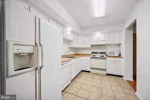 19 Rock Hill Rd, Bala Cynwyd, PA 19004 - Photo 21