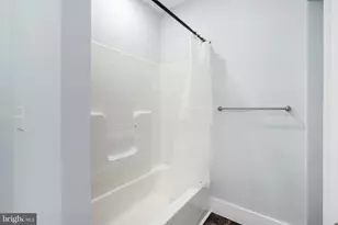 725 W Lafayette St, Norristown, PA 19401 - Photo 15