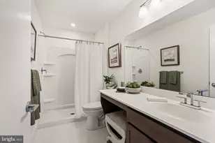 952 Riverplace Dr, Conshohocken, PA 19428 - Photo 41