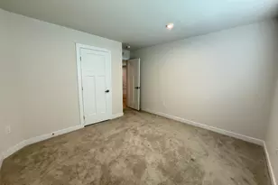 1045 Miles Ct, Cheltenham, PA 19012 - Photo 21