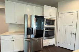 1045 Miles Ct, Cheltenham, PA 19012 - Photo 7