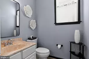 201 Victoria Ct, Ambler, PA 19002 - Photo 15