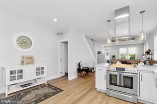 528 Lower E Valley Forge Rd, King of Prussia, PA 19406 - Photo 15