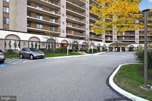 10413 Valley Forge Cir, King of Prussia, PA 19406 - Photo 5