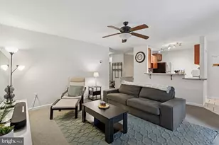 1106 Meadowview Ln, Mont Clare, PA 19453 - Photo 5