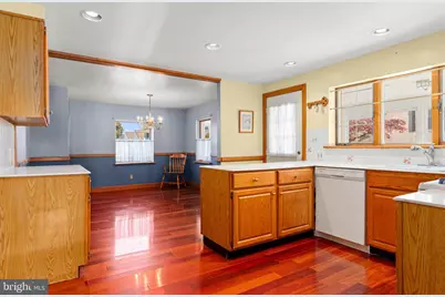 219 W 11th Avenue, Conshohocken, PA 19428 - Photo 9