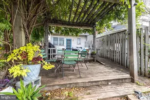 725 Noble St, Norristown, PA 19401 - Photo 33