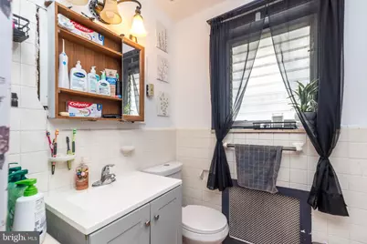 725 Noble Street, Norristown, PA 19401 - Photo 29