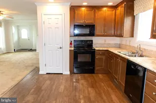 299 Meadow Ct, North Wales, PA 19454 - Photo 9