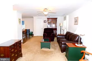 299 Meadow Ct, North Wales, PA 19454 - Photo 5