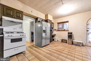 817 Ashbourne Rd, Cheltenham, PA 19012 - Photo 17