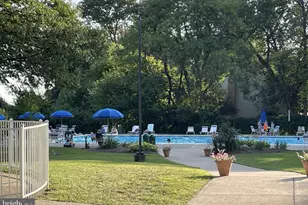 1002 Valley Glen Rd, Elkins Park, PA 19027 - Photo 13