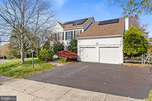 205 Green Bank Way, Harleysville, PA 19438 - Photo 3