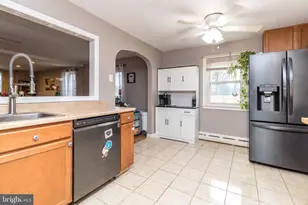 220 Pennbrook Ave, Lansdale, PA 19446 - Photo 11