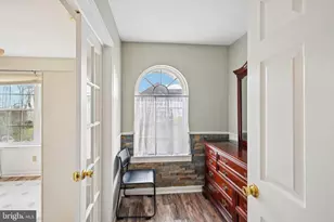 201 Eisenhower Ln, Collegeville, PA 19426 - Photo 25