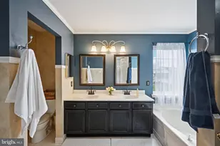 201 Eisenhower Ln, Collegeville, PA 19426 - Photo 15