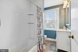 1642 Locust St, Norristown, PA 19401 - Photo 19