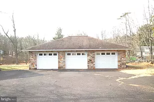 414 Tyson Rd, Schwenksville, PA 19473 - Photo 3