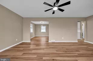 323 Edgewood Ave, Lansdale, PA 19446 - Photo 11