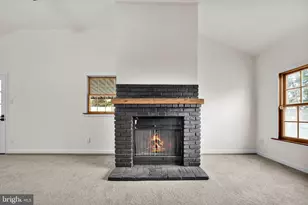 323 Edgewood Ave, Lansdale, PA 19446 - Photo 29