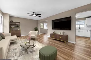 323 Edgewood Ave, Lansdale, PA 19446 - Photo 3