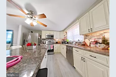 1413 Green Valley Road, Norristown, PA 19401 - Photo 9