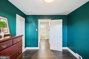 1211 Woodside Rd, Conshohocken, PA 19428 - Photo 17