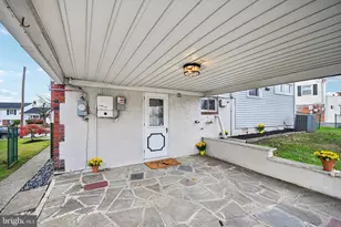 1211 Woodside Rd, Conshohocken, PA 19428 - Photo 31