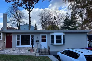 63 N 5th St, Souderton, PA 18964 - Photo 1