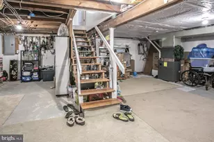 89 Centre, Norristown, PA 19403 - Photo 23