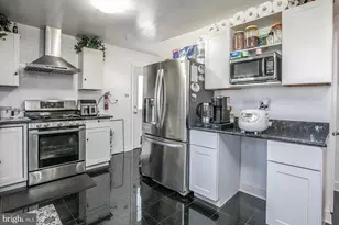 89 Centre, Norristown, PA 19403 - Photo 11