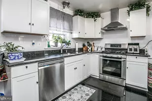 89 Centre, Norristown, PA 19403 - Photo 9