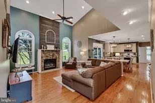 48 Jessica Cir, Schwenksville, PA 19473 - Photo 5