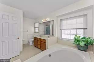 2220 Locust Dr, Lansdale, PA 19446 - Photo 23