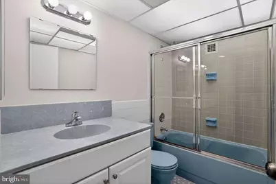 1001 City Avenue #WB-914, Wynnewood, PA 19096 - Photo 23