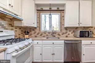 245 Cherry Ln, Lansdale, PA 19446 - Photo 11