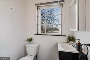 117 Karrs Ln, Conshohocken, PA 19428 - Photo 15