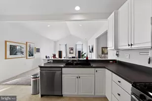 354 Calloway Ct, Royersford, PA 19468 - Photo 17