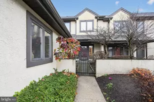 932 Hedgerow Ct, Blue Bell, PA 19422 - Photo 3