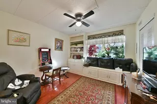 1005 Valley Glen Rd, Elkins Park, PA 19027 - Photo 17