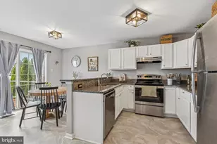 2905 Gateway Dr, Royersford, PA 19468 - Photo 9