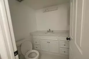 20321 Valley Forge Cir, King of Prussia, PA 19406 - Photo 17