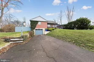 1625 Clearbrook Rd, Lansdale, PA 19446 - Photo 3