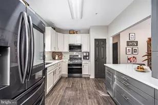 934 Heritage Dr, Norristown, PA 19403 - Photo 15