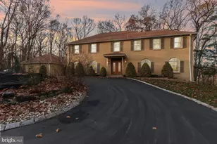 400 Highview Dr, Wayne, PA 19087 - Photo 3