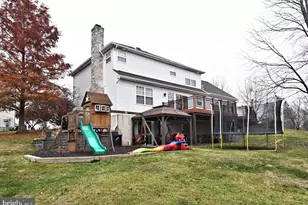 340 Vanderbilt Ln, Harleysville, PA 19438 - Photo 3