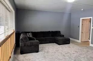 27 N Hanover St, Pottstown, PA 19464 - Photo 5