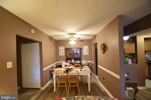 176 Riversedge, Norristown, PA 19403 - Photo 7