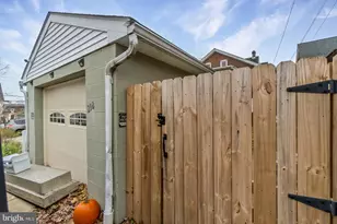 208 E Broad St, Souderton, PA 18964 - Photo 41