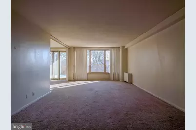 1001 City Avenue #EE-927, Wynnewood, PA 19096 - Photo 3